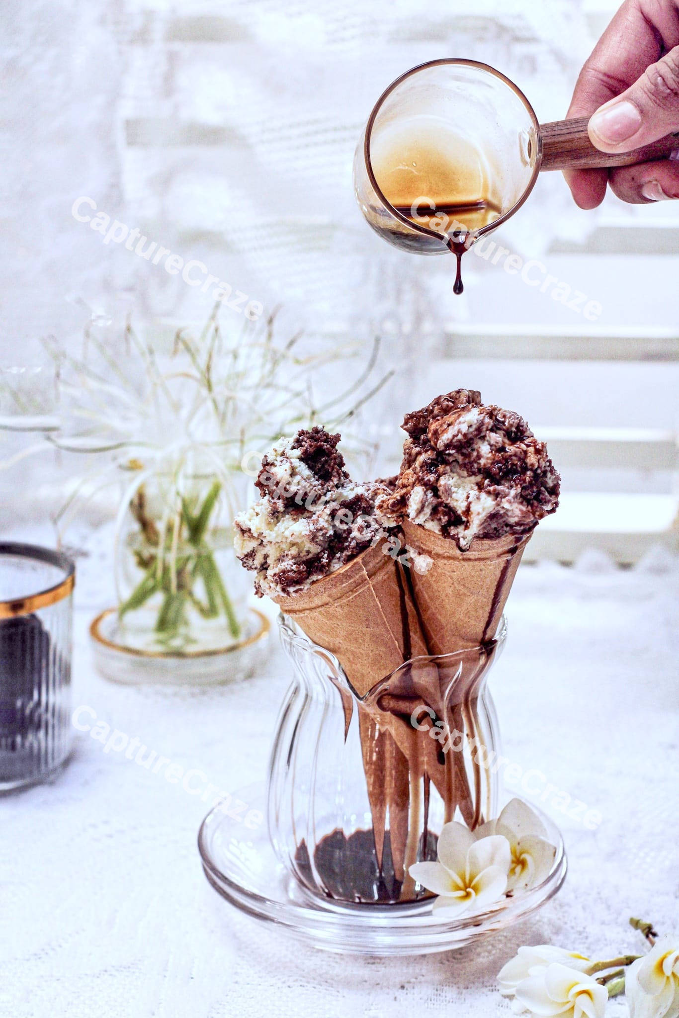 Chocolate ice cream scoops